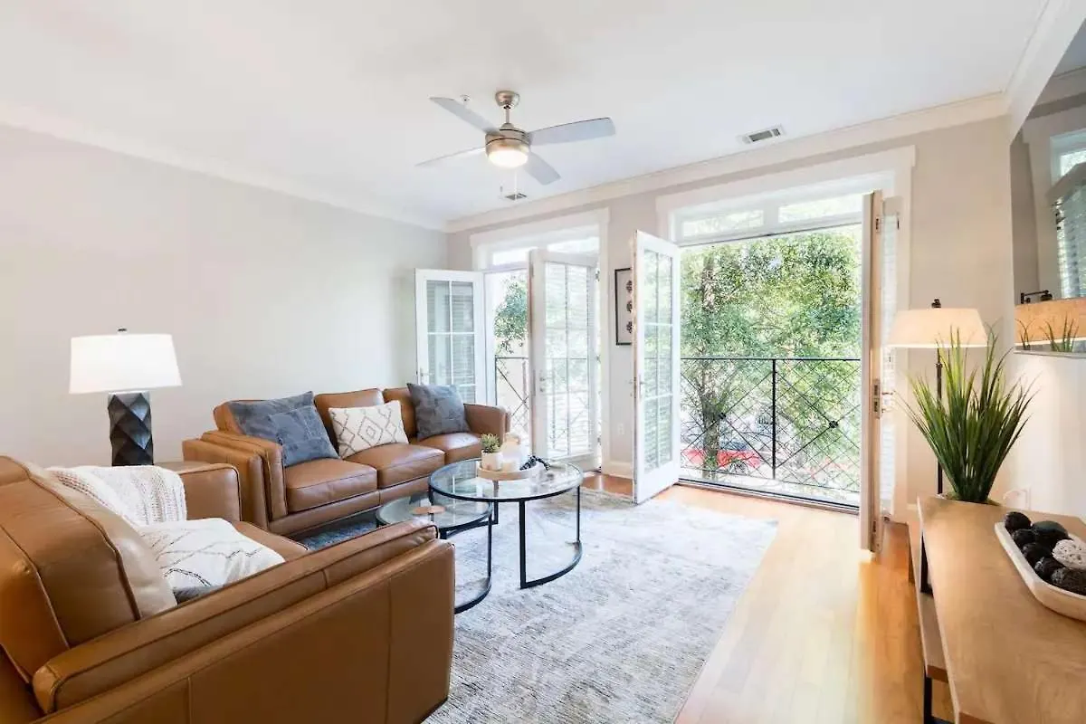 Aparthotel Savannah Residences United States